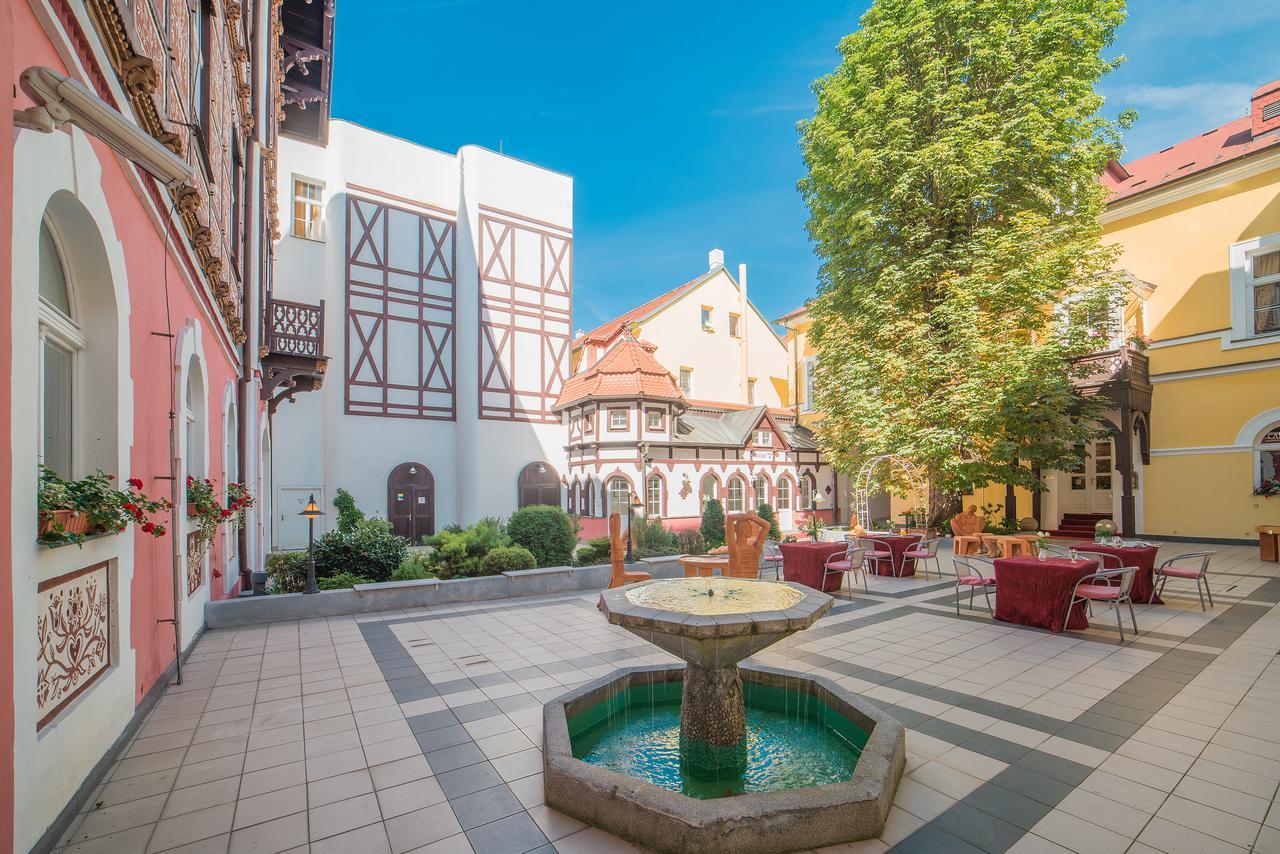 Hotel Three Lilies Inkl Aquaforum Františkovy Lázně Exterior foto